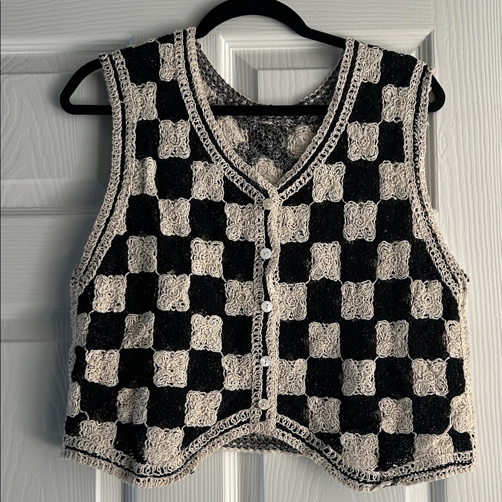 Black and Cream Checkered Crochet Vest - Picture 2 of 7